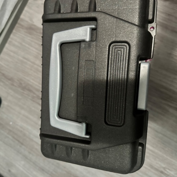 Small storage case - crafts jewelry yarn thread knick knacks Brand new - Picture 2 of 3